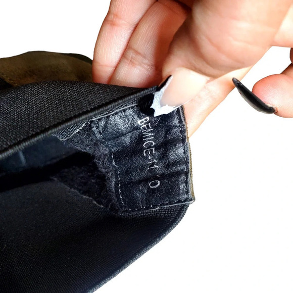 Cape Robbin Green Suede Bemice Booties - Picture 5 of 8